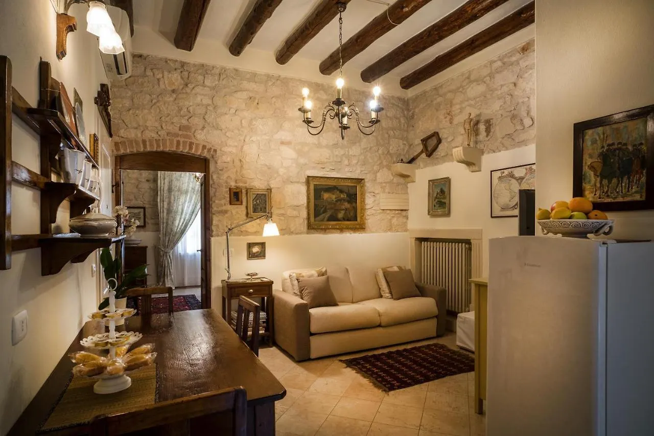 Il Calamaio Verona Apartment