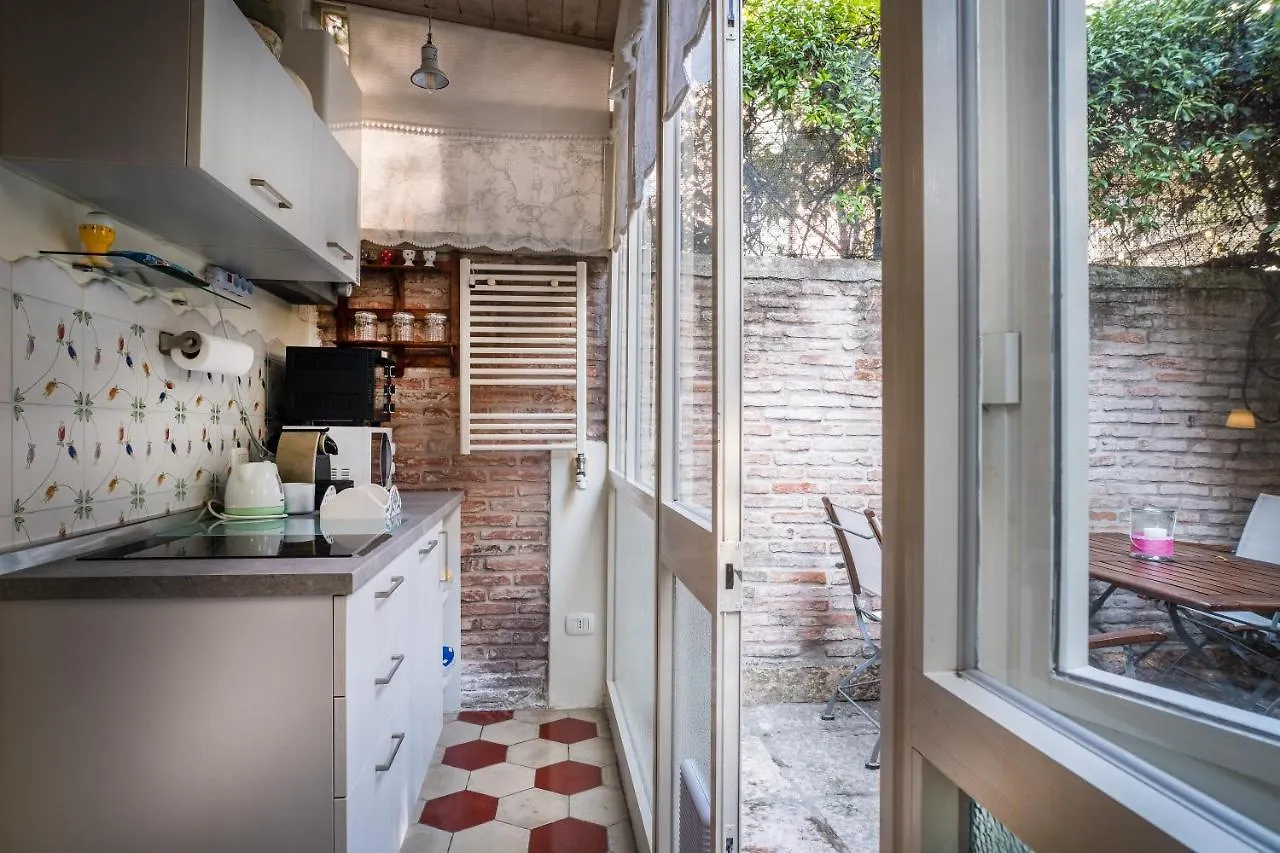 Il Calamaio Verona Apartment